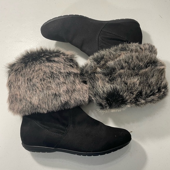 R2 Black and Gray Faux Fur Winter Boots Size 8.5 SB-50 - Picture 4 of 8